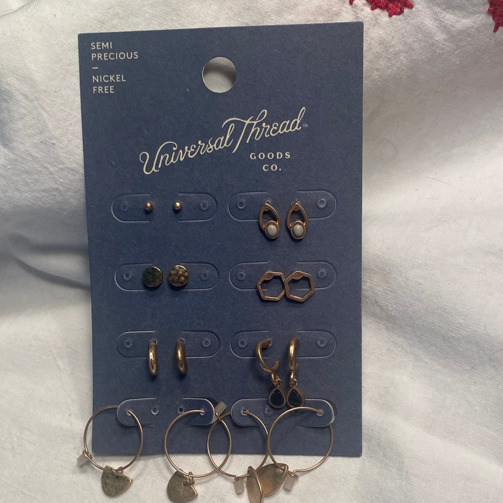 Universal Thread Gold and Silver Earring Set